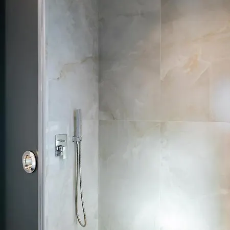 Cocooning By Blue Carpet B&B 4*