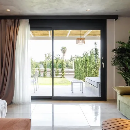Cocooning By Blue Carpet Bed & Breakfast Pefkochori
