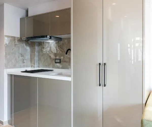 Cocooning By Blue Carpet